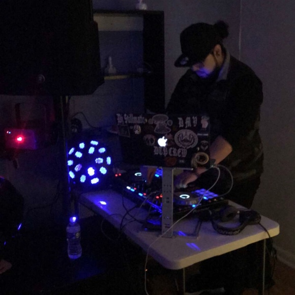 Meet your Posher, Edgar - Picture 1 of 1